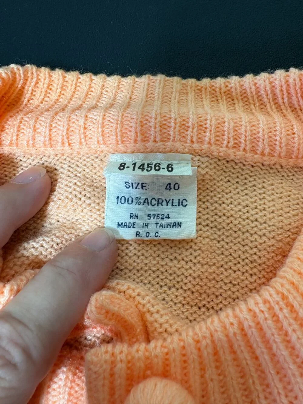 Vintage Cable Knit Peach Cardigan Sweater sz 40